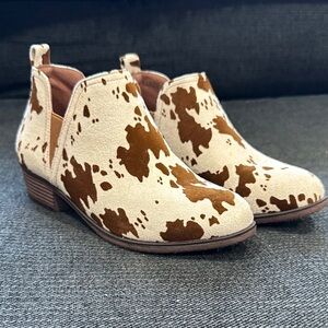 Cow Print Ankle Boots (Pierre Dumas) | NWT | Women’s 6